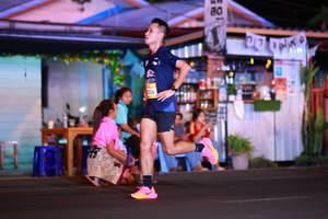 BIB: 206
                            <button type="button" onclick="openModal(22859085)" class="btn btn-primary btn-sm float-right btn-popup" data-toggle="modal" data-target=".modal-high-quality">
                        <i class="fas fa-shopping-cart"></i> Add to Cart
                    </button>
                                            <button type="button" onclick="isThisMe(22859085, true)" class="btn btn-success btn-sm float-right btn-popup btn-isme hidden" data-toggle="tooltip" data-placement="bottom" title="นี่คือรูปของคุณใช่ไหม คลิกที่นี่เพื่อเอาเข้าอัลบั้ม">
                        <i class="fas fa-plus"></i> Add to album
                    </button>
                    <button type="button" onclick="isThisMe(22859085, false)" class="btn btn-warning btn-sm float-right btn-popup btn-isnotme hidden">
                        <i class="fas fa-ban"></i> Remove from album
                    </button>